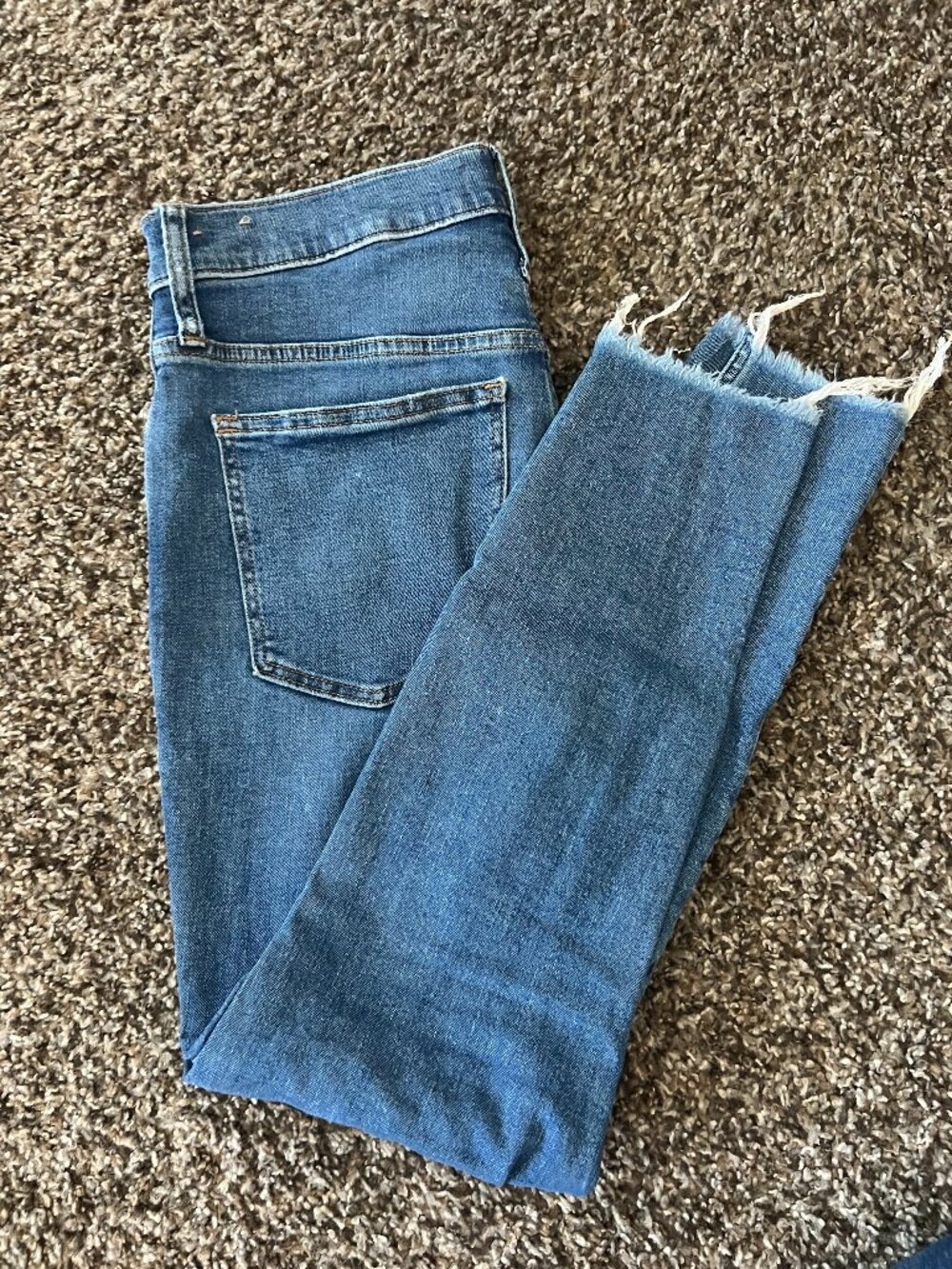 Madewell - Skinny cropped raw hem women's medium wash jeans - 29 Petite
